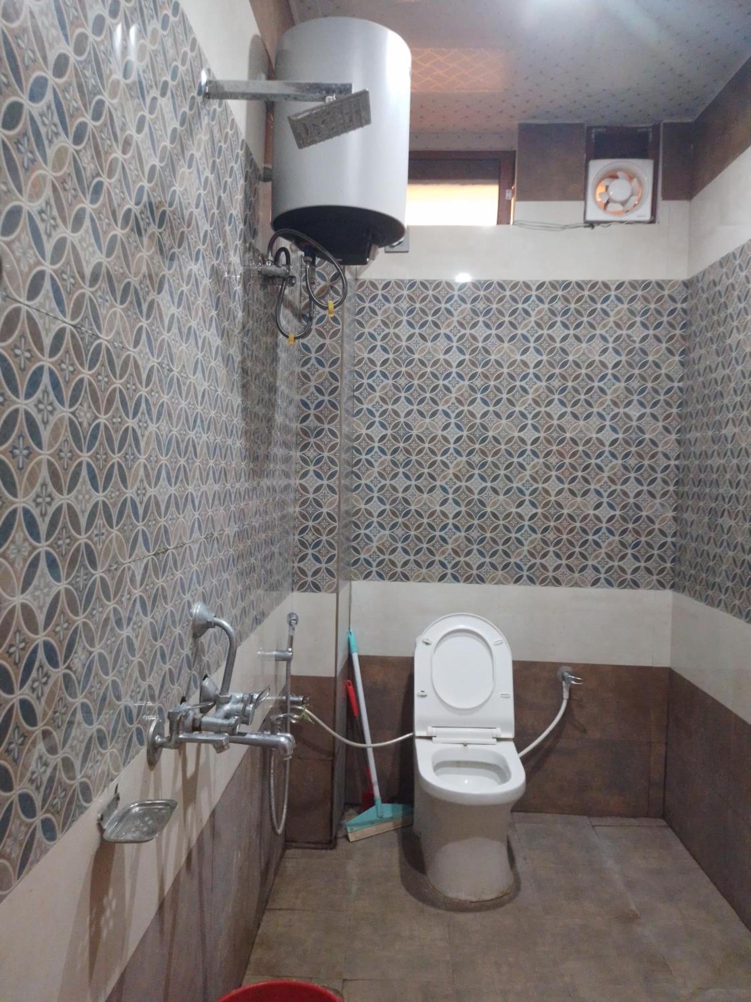 Siyaram Kunj Hotel Ayodhya Bagian luar foto